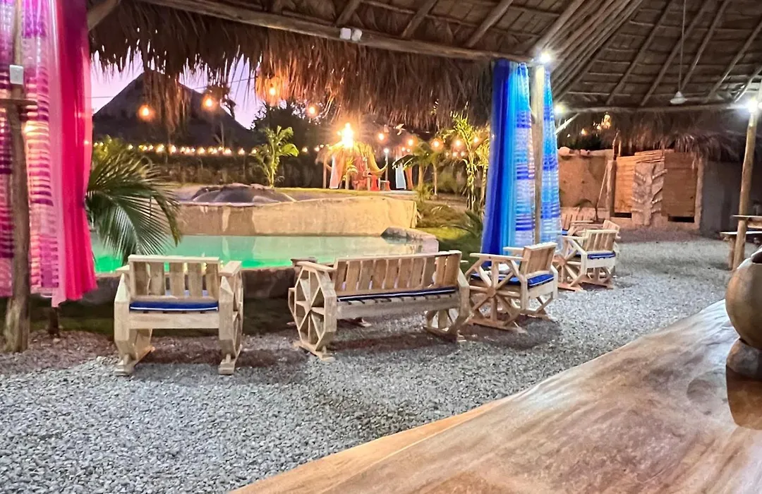 Chalet Tropical Hotel & Pool Bar Restaurant-1